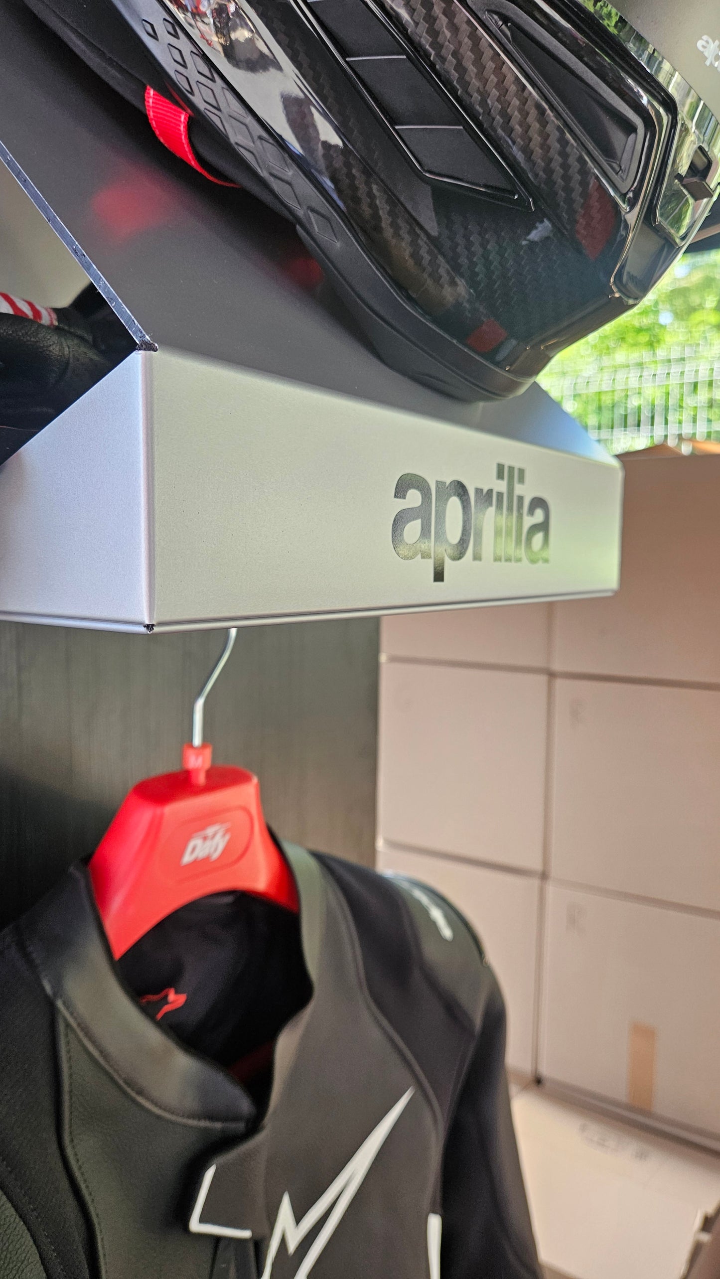 Vestiaire motard aprilia gris métal