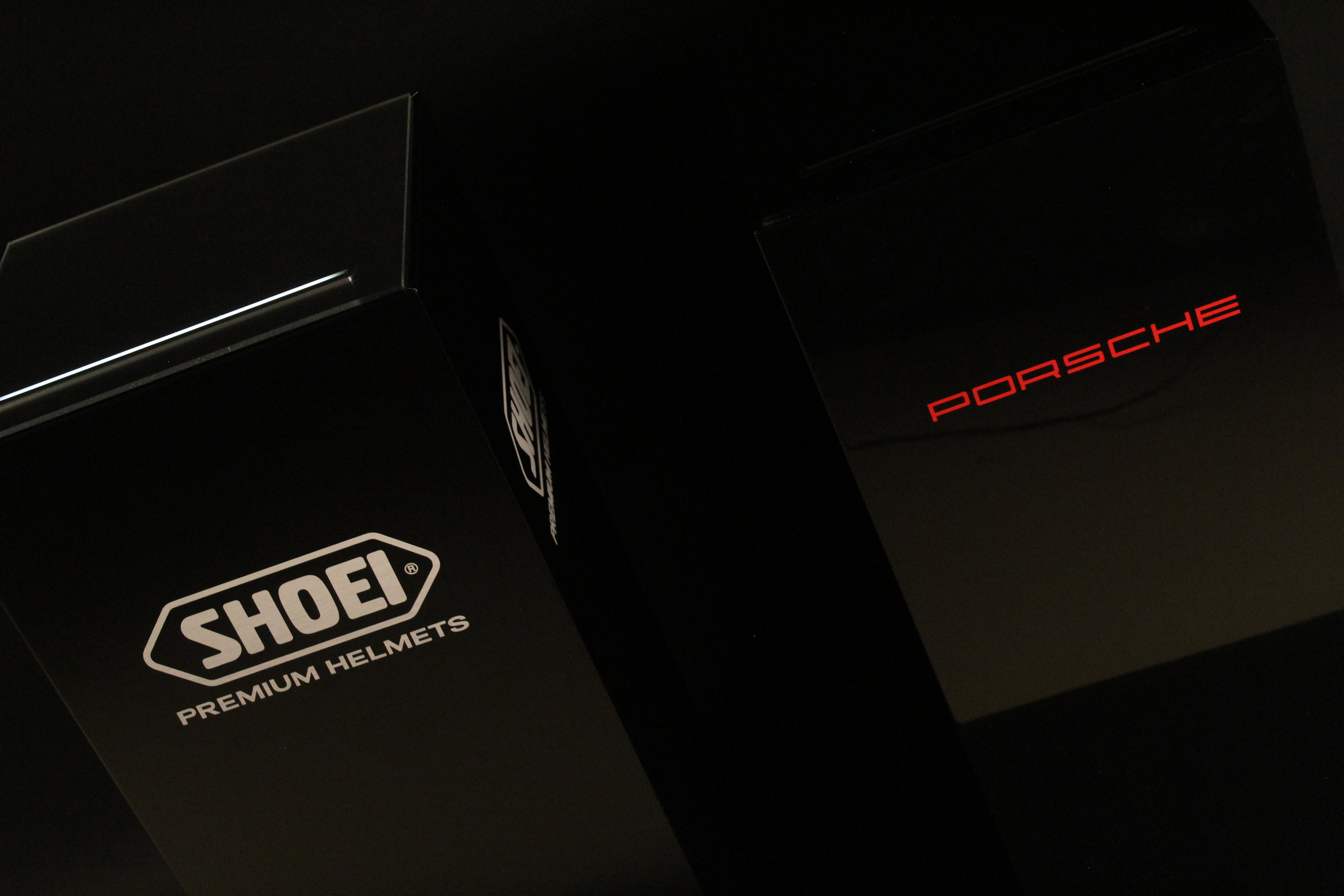 Présentoirs pour pros avec cloche en composite aluminium