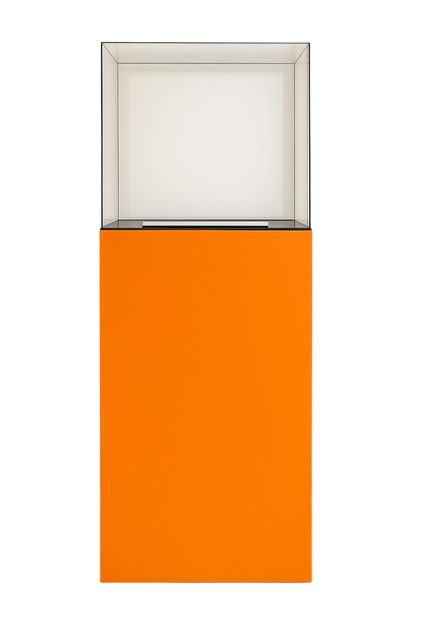 Présentoir Totem Aura en aluminium composite orange avec cloche en acrylique et éclairage LED intégré pour boutiques et salons