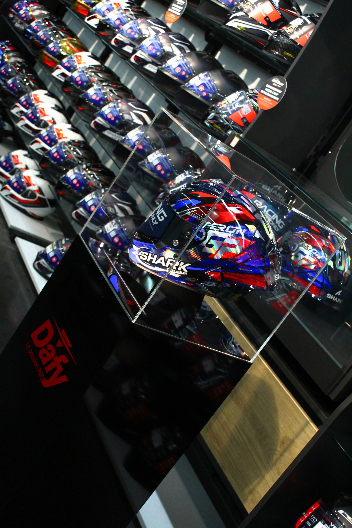 Présentoir Totem AURA